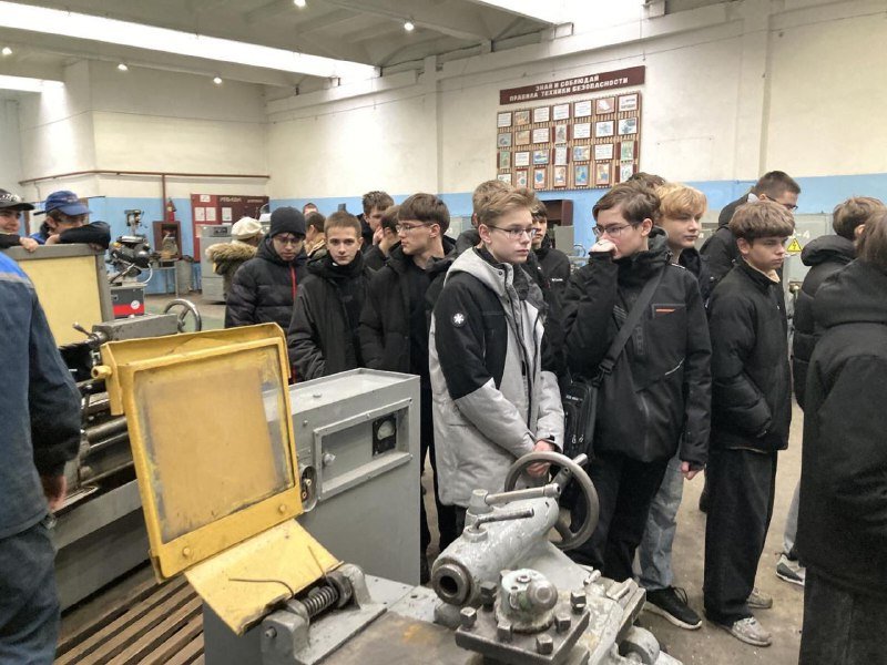 ⭐️Вчера, 22 ноября, на базе второго учебного корпуса Бобруйского государственного механико-технологического колледжа прошло профориентационное мероприятие для школьников.