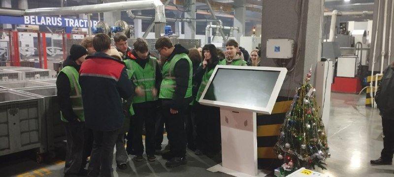 Шаг в будущее: школьники Бобруйска увидели современное производство изнутри!